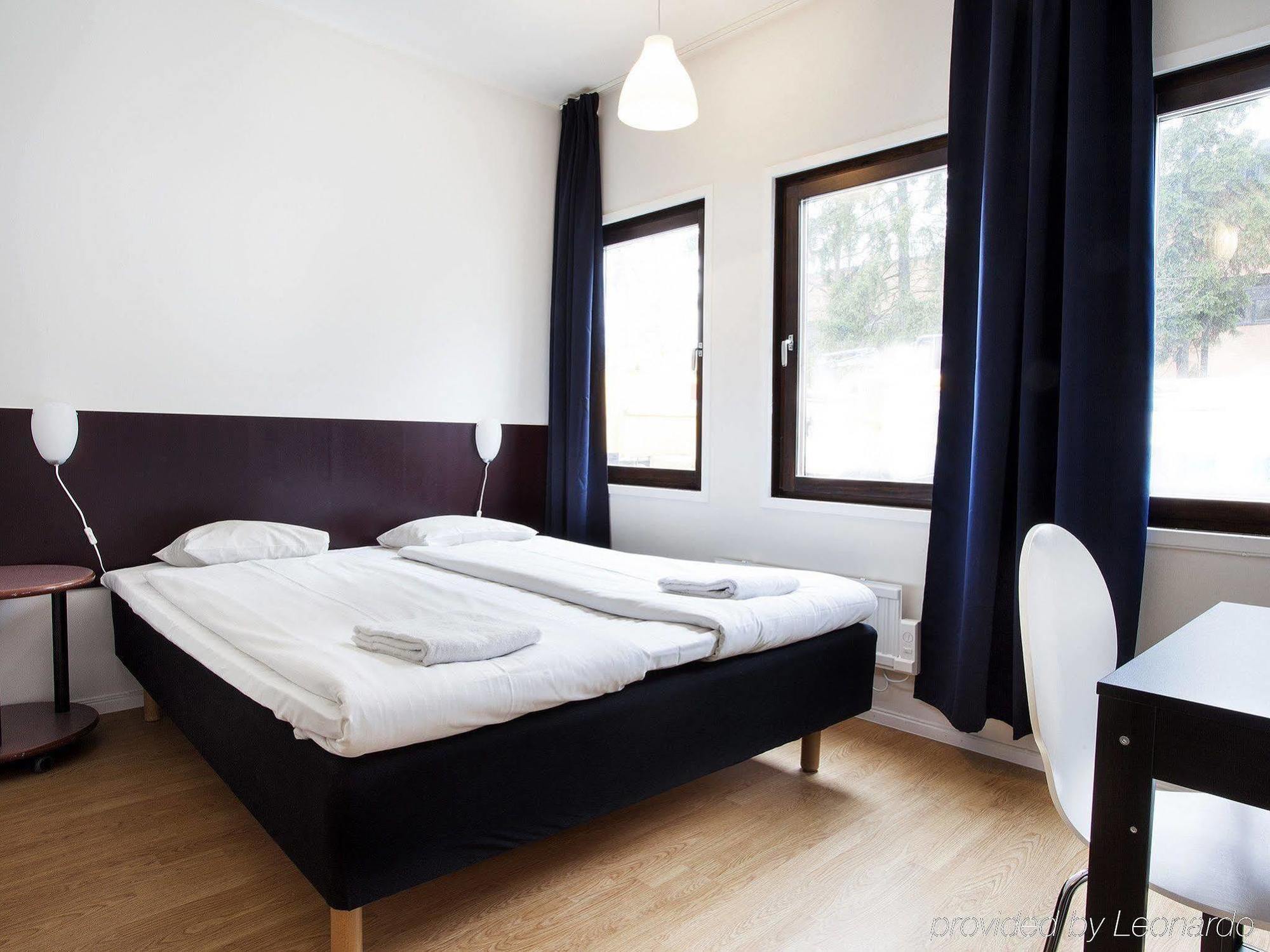 Hotell Dialog Varby Extérieur photo